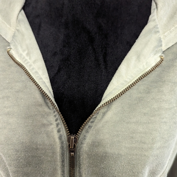 Chico's Zenergy Zip Hooded Jacket With Eyelet Detail Size 1 - Picture 2 of 13